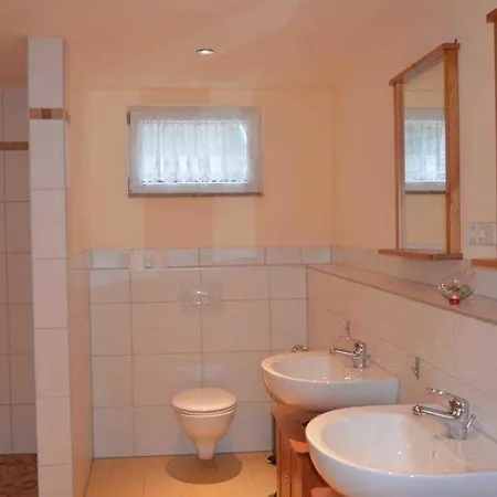 Haus Am Baerenstein Nyaraló Struppen